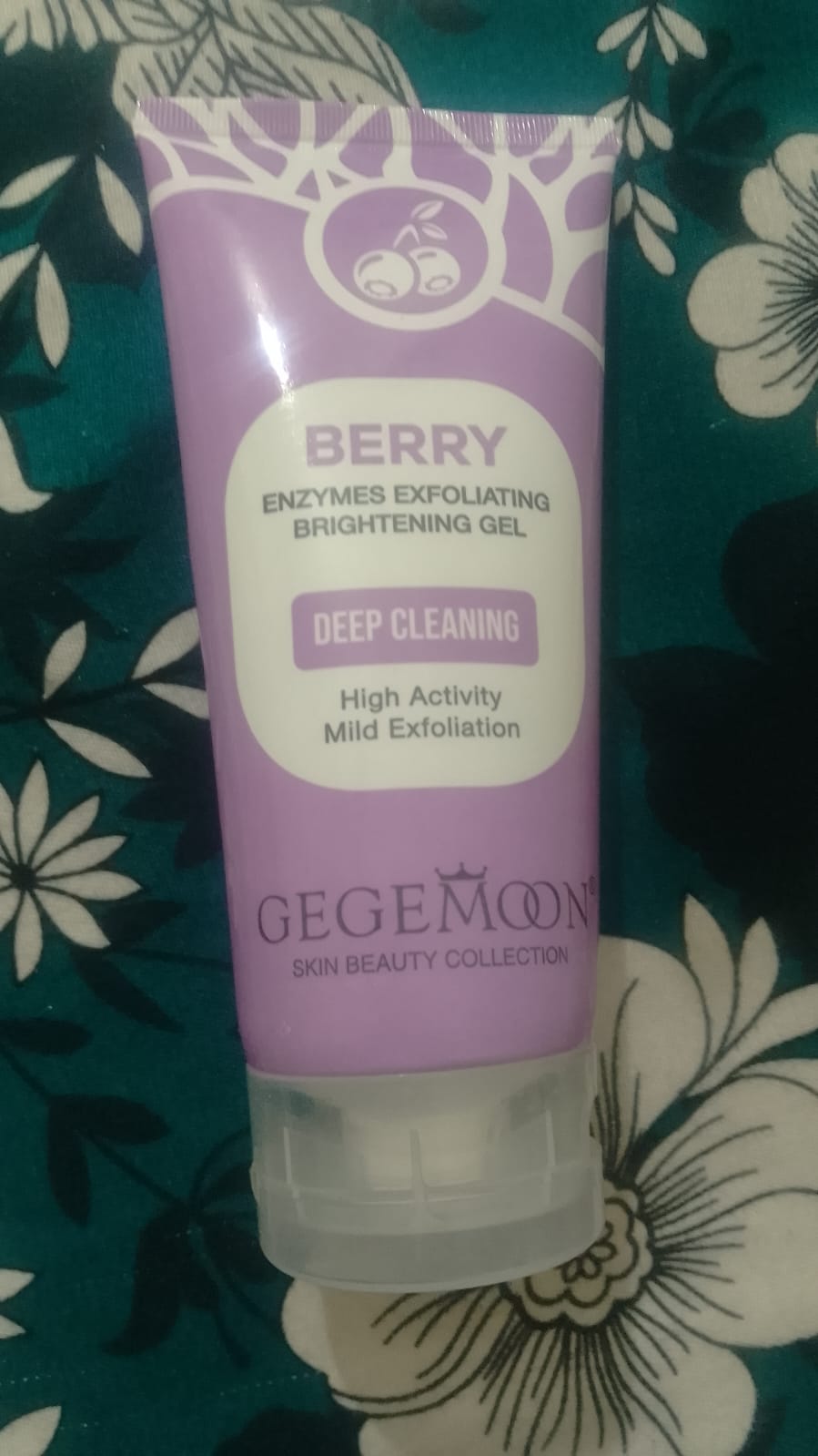Gegemoon Exfoliating Dead Skin Remover Gel – 150ml Berry Flavor | Smooth & Refreshing Skin Care